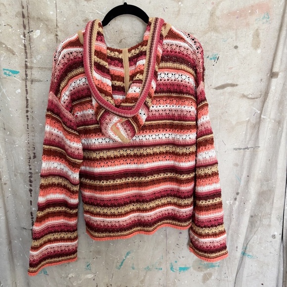 Faherty Beach Bonfire Crochet Hoodie - Picture 7 of 7
